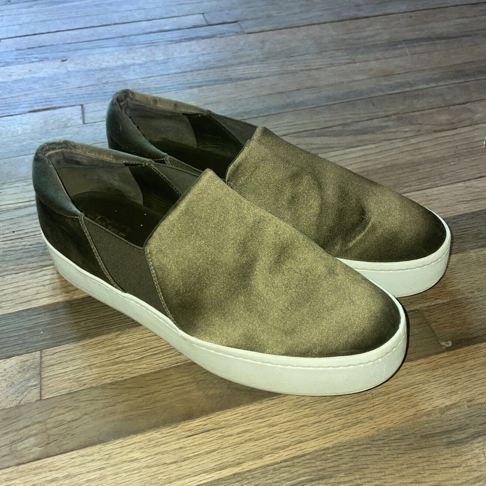 Vince Blair Slip-On Women's Sneaker Green Velvet Size 9